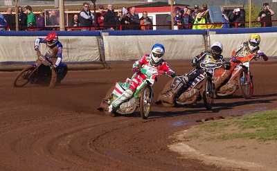 Danny wins heat 1 but Josh doesn't manage 1 lap....