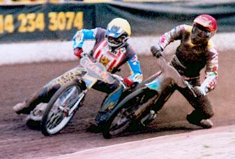 Ricky dives under Lee Dicken